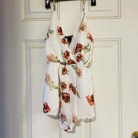 Summer dress - Picture 1 of 2